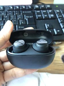 Venta al por mayor Xiao Mi <span class=keywords><strong>Redmi</strong></span> <span class=keywords><strong>Buds</strong></span> <span class=keywords><strong>3</strong></span> Lite TWS Auriculares estéreo True Wireless Earbuds <span class=keywords><strong>3</strong></span> Lite Auriculares con BT 5,0 LED Indicador de batería - Product Image 2