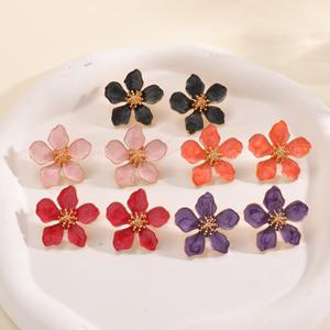 Boucles d'oreilles clous de style coréen, nouvelle mode, imitation rhodié, élégantes et haut de gamme, avec un design simple en acier inoxydable, unisexe - Product Image 3