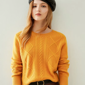 Maglione Giallo Brillante da <span class=keywords><strong>Donna</strong></span> con Collo Rotondo in Cotone Organico, Design Personalizzato per Climi Freddi, Vendita all'Ingrosso - Product Image 1