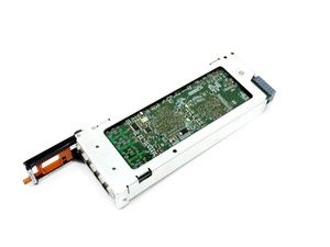 Module d'E/S VortexQX 4 ports 16 Go 303-392-000A-06 pour UNITY 300/400/500/600 SCB VortexQX 4PORT 16GB I/O M - Product Image 3