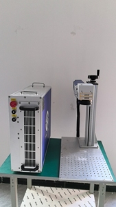 Haotian-Máquina de marcado láser de fibra, máquina de marcado láser JPT de 100W, CNC refrigerada por aire, compatible con formatos gráficos DXF PLT, control BJJCZ - Product Image 5