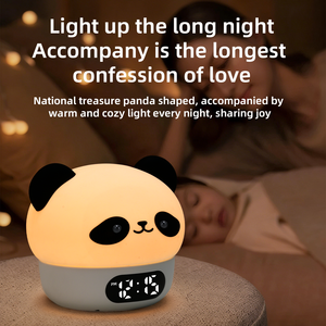 Reloj Despertador Digital con Funcionamiento a Batería para Decoración del Hogar, Lámpara Nocturna de Silicona con Forma de Panda, Táctil Inteligente, Reloj de Mesa LED con Cambio de Color - Product Image 4