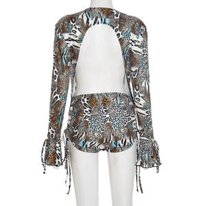 Yeni degrade leopar baskı 2 parça Set salıncak yaka uzun kollu Backless üst ve İpli şort takımı Trendy iki parçalı takım elbise - Product Image 3