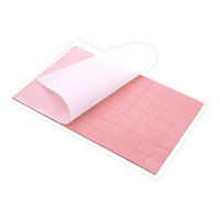 Matériaux isolants à faible résistance thermique conformes à la norme RoHS, coussin isolant en silicone thermiquement conducteur pour le refroidissement des batteries de véhicules électriques