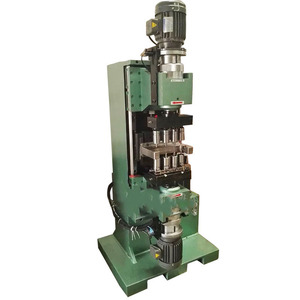 Riveteuse rotative à rails radiaux hydrauliques à têtes multiples pour rivets solides <span class=keywords><strong>de</strong></span> ciseaux, pinces et lames <span class=keywords><strong>de</strong></span> presse-agrumes - Product Image 3