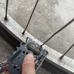 Quà tặng doanh nghiệp 50 trong 1 tùy chỉnh mở chai ngoài trời Survival thẻ tín dụng đa công cụ - Product Image 3