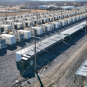 Contenedor de minería de Bitcoin Drolinbox de 40 pies con sistema de refrigeración por agua, 192 servidores S19 de alta densidad, llave en mano, CE - Refrigeración de 40 pies - Product Image 1