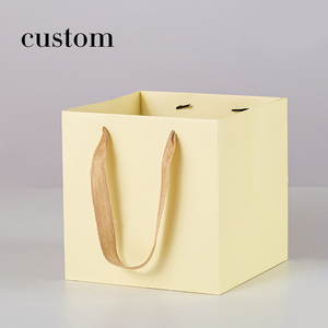 Lipack方形底部纸板礼品纸袋鲜花包装手提袋 - Product Image 2