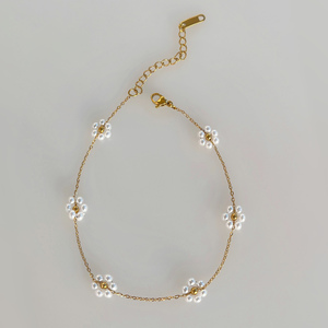 Conjunto de Collar y Pulsera de Cadena de Acero Inoxidable Chapado en Oro de 18k Resistente al Deslustre Joyería de Moda para Mujer con Delicada y Bonita Flor de Perla - Product Image 5