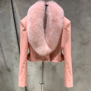 <span class=keywords><strong>Giacca</strong></span> di Lusso <span class=keywords><strong>Oversize</strong></span> <span class=keywords><strong>in</strong></span> Vera Pelliccia di Volpe con Colletto <span class=keywords><strong>in</strong></span> Pelliccia di Volpe, <span class=keywords><strong>Giacca</strong></span> Nera <span class=keywords><strong>in</strong></span> Pelliccia per <span class=keywords><strong>Donna</strong></span> - Product Image 3