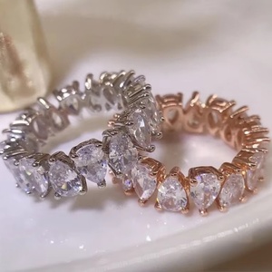 แหวนเพชรเพาะเลี้ยงในห้องปฏิบัติการที่ได้รับการรับรองจาก IGI ทองคำแท้ 10k 14k 18k แหวนนิรันดร์แบบสั่งทำพิเศษ รูปทรงลูกแพร์ สำหรับผู้หญิงและผู้ชาย - Product Image 1