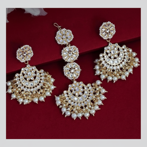 Pendientes Kundan y Perlas Chapados en Oro con Manganjika 10573898 - Product Image 2