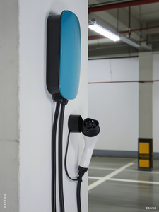 Station de recharge universelle portable avec câble de charge CCS2 7kW <span class=keywords><strong>220V</strong></span>, état neuf, chargeur de batterie mobile pour véhicules électriques - Product Image 3