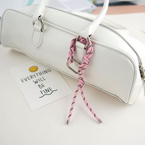 En gros, Cordon de poignet en peluche coloré et durable pour téléphone portable, porte-clés et accessoires de mode - Product Image 2