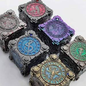 멋진 3D 그라디언트 회전 큐브 다면체 D6 스피너 탁상 스트레스 해소 선물 상자가있는 금속 RPG 주사위. - Product Image 6