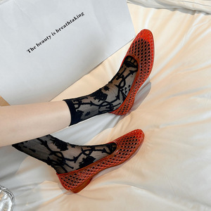 Sandalias de Mujer con Correa Transparente de Gelatina, Diseño de Moda, para Uso Diario, Estilo Jardín - Product Image 1