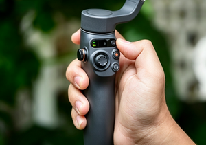 Osmo <span class=keywords><strong>Mobila</strong></span> 6 Gebrauchter Smartphone-Gimbal-Stabilisator mit Integrierter Verlängerungsstange - Product Image 2
