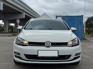 Volkswagen <span class=keywords><strong>Golf</strong></span> 1.4T Turbo 150 CV essence, conduite à gauche, 62 136 miles, toit ouvrant, hayon, blanc, modèle 2015 d'occasion, pour l'exportation - Product Image 2