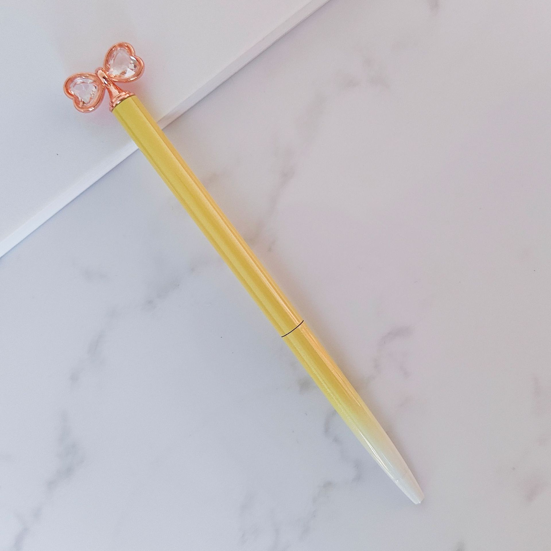 Jaune clair