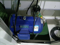 Machines pour fixer des bouchons en plastique sur les lingettes humides, machines automatiques pour la fabrication de lingettes humides