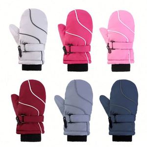 Mitaines et gants de ski chauds d'hiver imperméables à motif alphabet faites à la main pour enfants, filles et garçons, cadeau promotionnel - Product Image 2