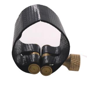 Clip de fixation pour <span class=keywords><strong>saxophone</strong></span> <span class=keywords><strong>alto</strong></span> en cuir PU à réglage par vis unique <span class=keywords><strong>Ligature</strong></span> compacte pour <span class=keywords><strong>saxophone</strong></span> ténor/<span class=keywords><strong>alto</strong></span>/<span class=keywords><strong>saxophone</strong></span> - Product Image 1