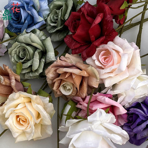 Grandes roses en soie Tea Flower, fleurs artificielles réalistes pour la décoration de mariage - Product Image 3