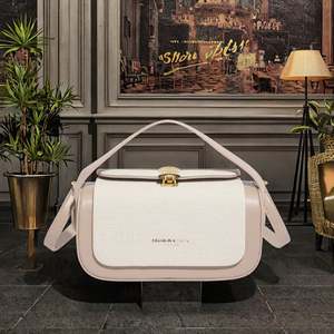 Sacs à main pour femmes, bandoulière avec fermeture et chaîne matelassée - Product Image 3