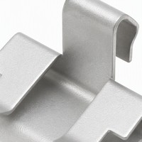 Clips métalliques automobiles personnalisés, pièces d'emboutissage, clips de fixation de carrosserie, quincaillerie emboutie de précision OEM