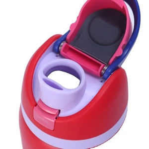 Gobelet isotherme personnalisé avec poignée - Bouteille d'eau en acier inoxydable pour l'extérieur et l'infusion de fruits - Cadeau promotionnel idéal - Product Image 2