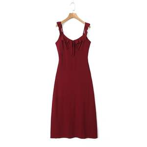 Vestido Halter Tipo Slip Color Borgoña con Lazo, Talla Grande, Corte en A, Cintura Natural, Marca Happy Plus - Product Image 2