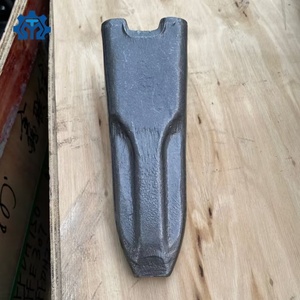 Dente di ricambio TMY POINT <span class=keywords><strong>TOOTH</strong></span> <span class=keywords><strong>Doosan</strong></span> 2713-1221 ad alta resistenza per benna escavatore Solar 130LC-V - Product Image 1