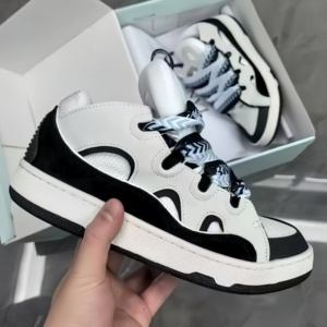 รองเท้าผ้าใบผู้ชายสไตล์เรโทรคุณภาพสูง หลายสี แบรนด์ LANV ดีไซน์พิเศษด้วยหนังพรีเมียม รองเท้าลำลองแบบผูกเชือก - Product Image 1