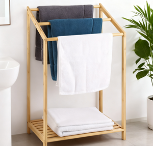 رف ملابس من الخيزران بطبقتين قائم بذاته، رف تخزين عصري متعدد الوظائف لعرض البطانيات، منظم غير قابل للطي ومحمول - Product Image 1