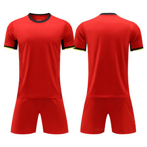 Polyester Voetbal Kit Voor Volwassenen En Kinderen Digitaal Afdrukken Logo/Patroon Gemaakt In China - Product Image 1