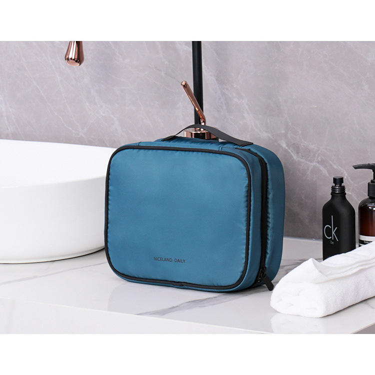 สีน้ำเงิน