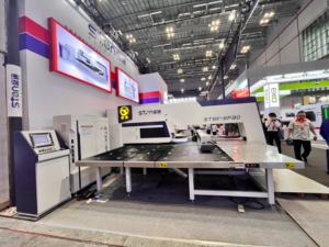 Open Type Mechanische <span class=keywords><strong>Cnc</strong></span> <span class=keywords><strong>Punch</strong></span> Pers Torentje Ponsen Werktuigmachines Grote Zware Koepel Aluminium Gat Ponsmachine - Product Image 4