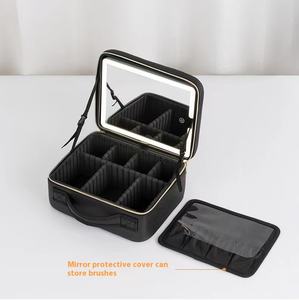 <span class=keywords><strong>Estuche</strong></span> <span class=keywords><strong>de</strong></span> <span class=keywords><strong>manicura</strong></span> <span class=keywords><strong>profesional</strong></span> Makeup Master con luz LED y espejo Bolsa <span class=keywords><strong>de</strong></span> cosméticos portátil <span class=keywords><strong>de</strong></span> gran capacidad Tipo <span class=keywords><strong>de</strong></span> cierre <span class=keywords><strong>de</strong></span> cremallera - Product Image 6