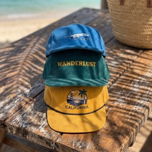 Gorra de Pana Personalizada OEM de 5 Paneles con Logotipo Bordado, Gorra Snapback Sin Estructura - Product Image 1