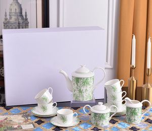 Nouvel ensemble de thé en porcelaine et en os de Chine à motif de muguet vert, 15 pièces - Product Image 5