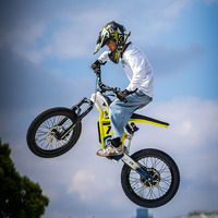 Nouvelle moto électrique tout-terrain pour enfants, frein à disque hydraulique, suspension intégrale, cadre en alliage d'aluminium, cadeau pour enfants, vente en gros