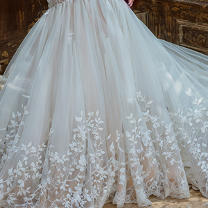 2022 nuovo abito <span class=keywords><strong>da</strong></span> <span class=keywords><strong>sposa</strong></span> <span class=keywords><strong>da</strong></span> principessa formale di lusso in pizzo bianco caldo elegante stile tubo pesante perline <span class=keywords><strong>taglie</strong></span> forti feste africane - Product Image 4