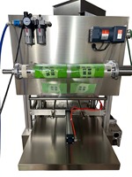 Machine de scellage linéaire semi-automatique à commande PLC, à entraînement pneumatique, pour liquides à haute viscosité (boissons, ketchup, pâtes, yaourts)