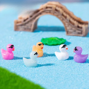 Los más vendidos de Weijs: gafas de sol con diseño de musgo para micropaisajes, pequeñas figuras de <span class=keywords><strong>patos</strong></span> amarillos, accesorios decorativos colgantes DIY, mini - Product Image 3