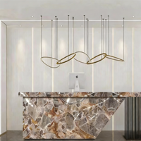 Dalles de marbre poli naturel moderne en or de luxe pour table, mur, sol, escalier, carrelage pour hôtel et villa