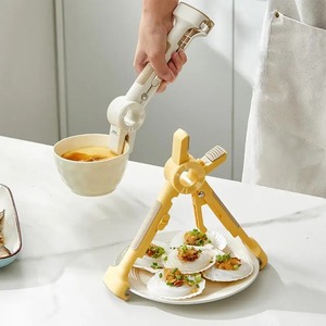 Pinza de silicona 2 en 1 multiusos anti-escaldaduras para platos calientes, cuencos, platos, cucharas y ollas - Product Image 3