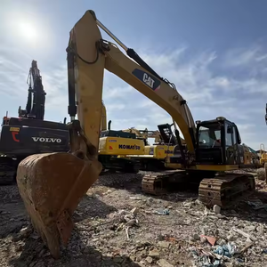 Excavatrice d'occasion Caterpillar 320D2L à faibles heures de travail pour la construction de mines avec moteur central et composants d'engrenage - Product Image 5