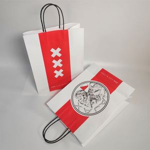 Sac en papier kraft personnalisé KM en gros avec poignée, sac cadeau rouge de haute qualité pour utilisation en supermarché et promotion - Product Image 5