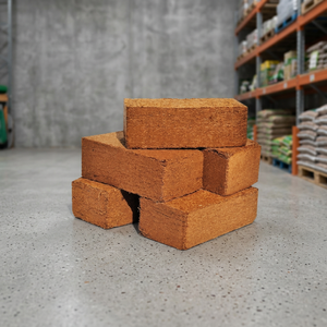 Blocs de Fibre de Coco (Coco Peat / Coir) Écologiques de Qualité Supérieure Marque OEM Modèle 023322 ZA pour l'Horticulture et l'Agriculture - Product Image 2