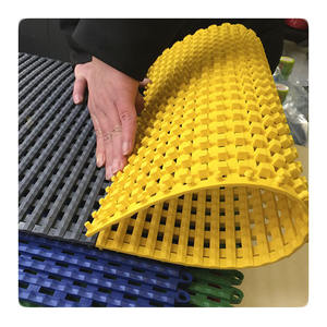 Tapis de sol de garage à emboîtement en PVC durable anti-dérapant robuste pour le lavage de voiture - Product Image 1